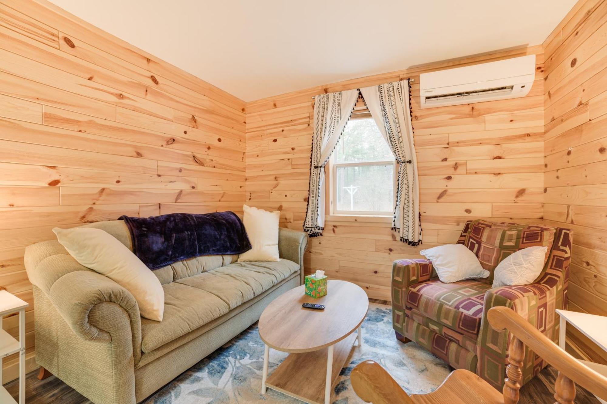 Scenic Evans Hideaway Steps To Lake Huron! Oscoda Exterior photo